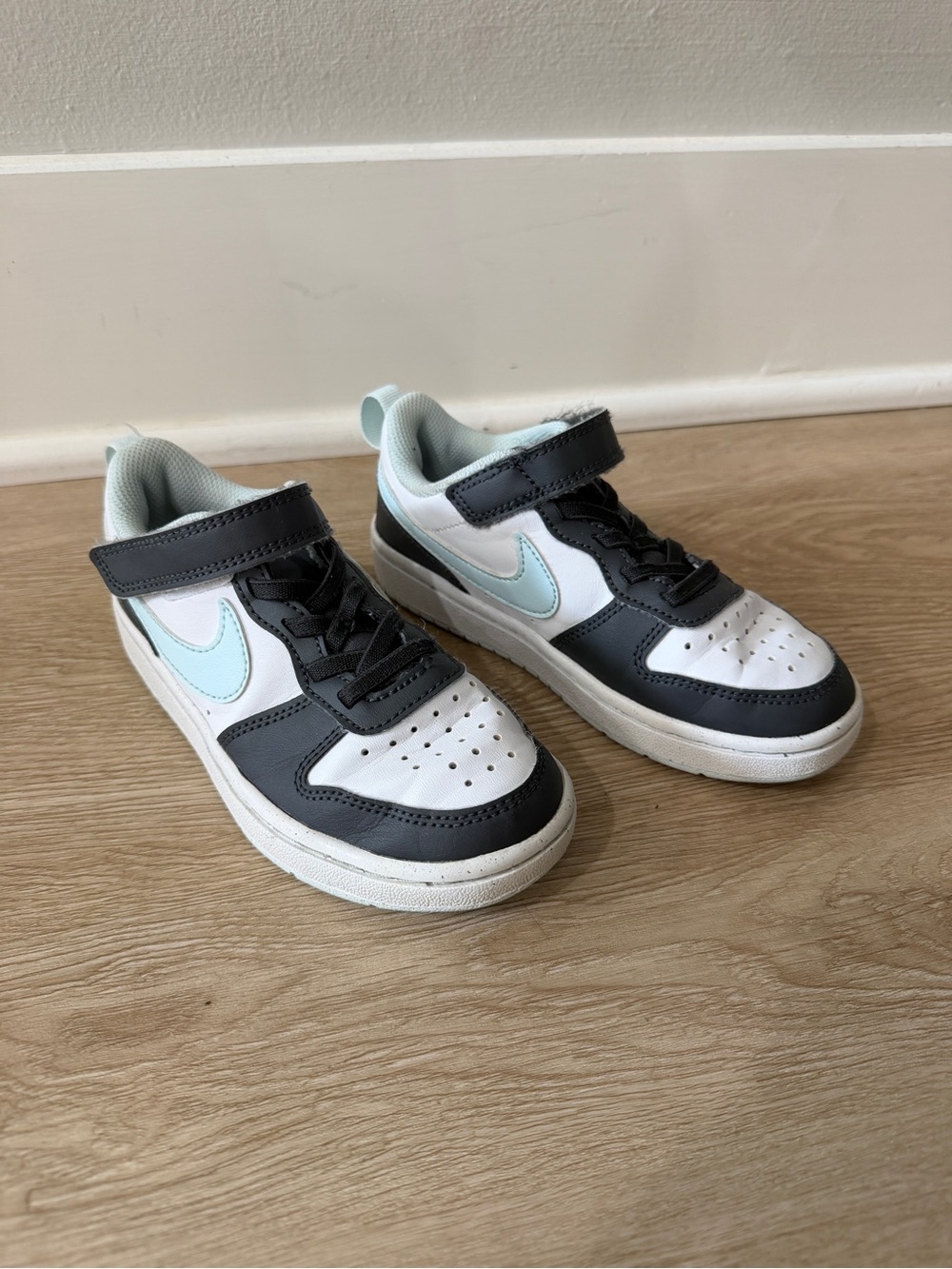 Nike Court Borough Low Recraft Kids’ shoes